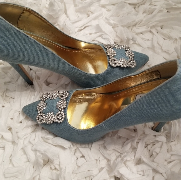 Shoes - Picture 5 of 8